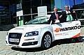 Gerhard Plattner (links) und Franz Doppler mit ihrem Audi A3 1.9 TDI e vor dem Audi Forum Ingolstadt. Foto: Auto-Reporter/Audi